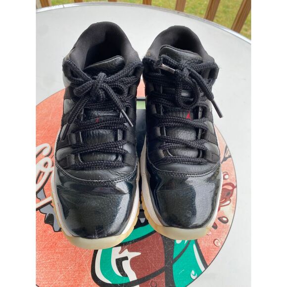 Jordan 11 Retro Low GS 72-10 - Size 6.5 Mens / 8 Womens - "72-10" 528896-001 - Picture 7 of 12